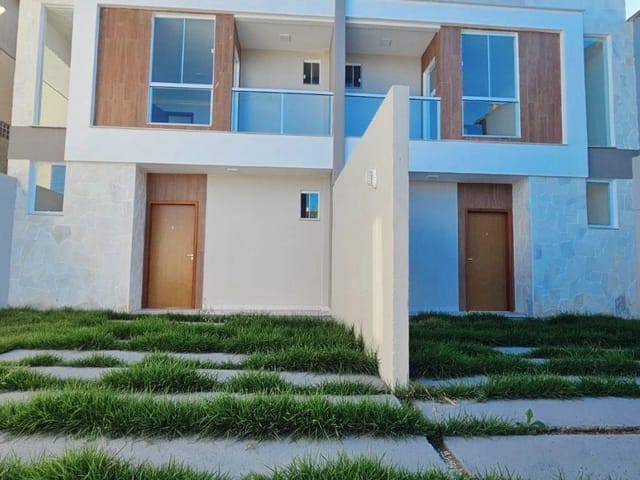 Casa com 106m² 3 quartos e 2 banheiros, à venda, no bairro Balneário de Carapebus em Serra
