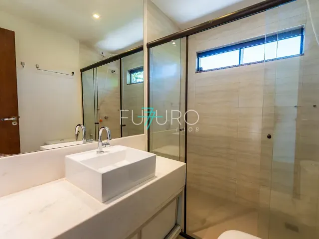 Casa com 2500m² 4 quartos e 5 banheiros, à venda, no bairro Jardim Botânico em Brasília