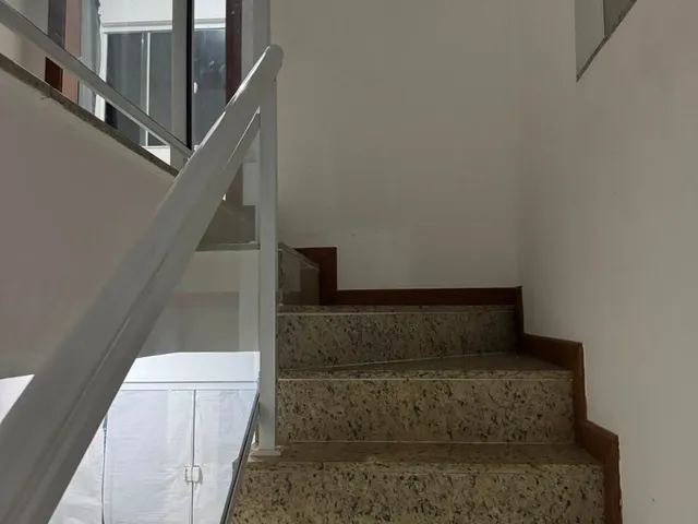 Casa 2 quartos e 3 banheiros, à venda, no bairro Serra Grande em Niterói