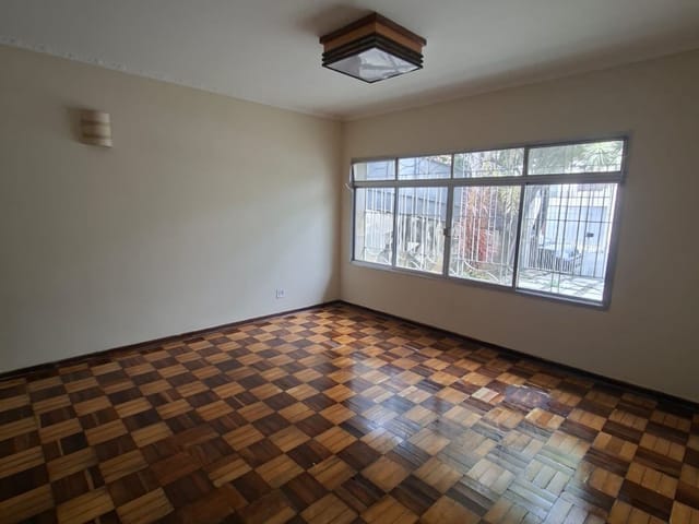 Casa para alugar, no bairro Vila Constança em São Paulo