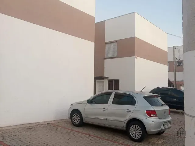Casa 2 quartos e 2 banheiros, à venda ou para alugar, no bairro Água Espraiada (Caucaia do Alto) em Cotia