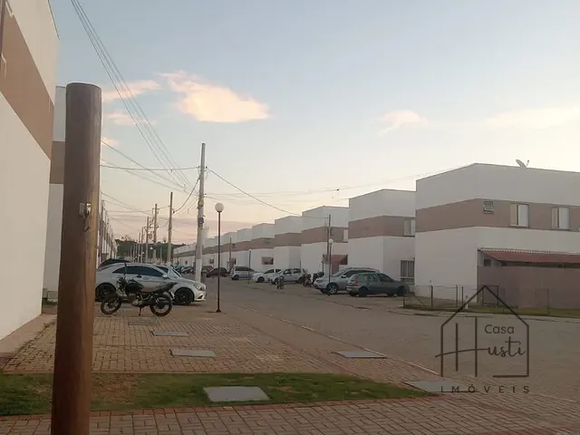 Casa 2 quartos e 2 banheiros, à venda ou para alugar, no bairro Água Espraiada (Caucaia do Alto) em Cotia