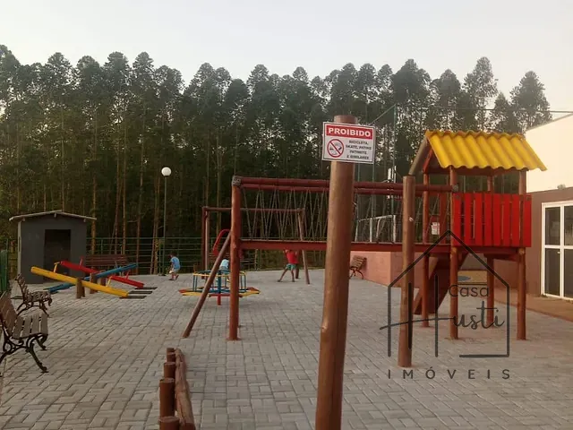 Casa 2 quartos e 2 banheiros, à venda ou para alugar, no bairro Água Espraiada (Caucaia do Alto) em Cotia