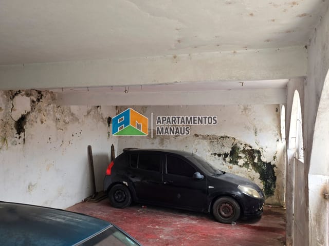 Casa 4 quartos e 2 banheiros, à venda, no bairro Santo Antônio em Manaus