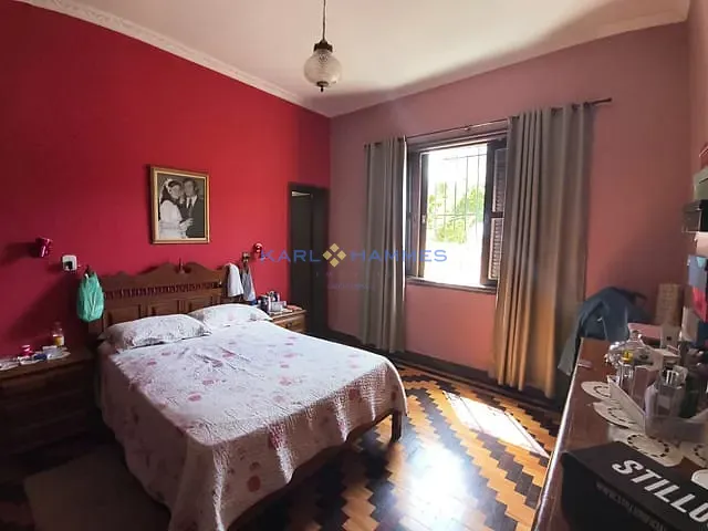 Casa 7 quartos e 7 banheiros, à venda, no bairro Saldanha Marinho em Petrópolis