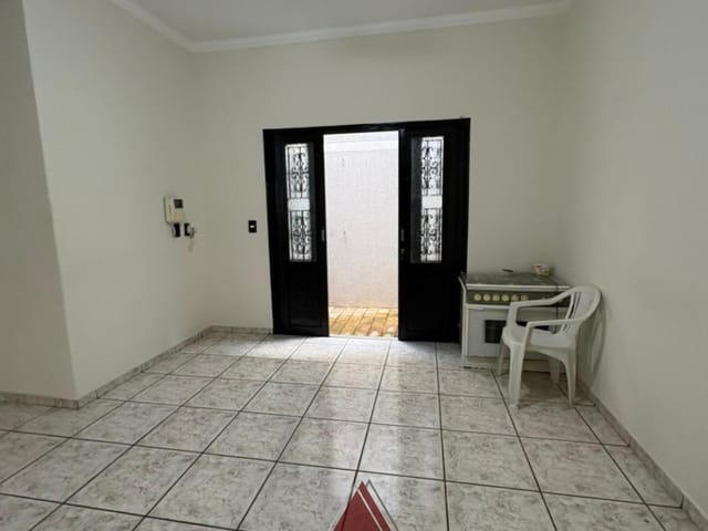 Casa com 320m² 4 quartos e 6 banheiros, à venda, no bairro Centro em Franca