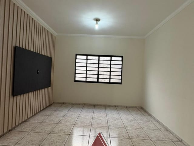 Casa com 320m² 4 quartos e 6 banheiros, à venda, no bairro Centro em Franca