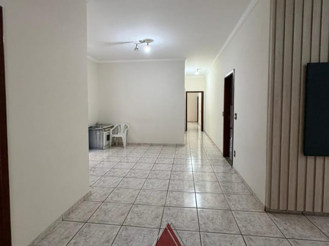 Casa com 320m² 4 quartos e 6 banheiros, à venda, no bairro Centro em Franca