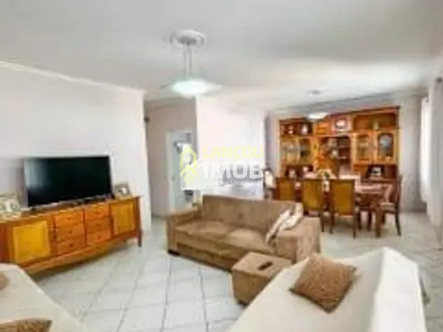 Casa com 300m² 3 quartos e 3 banheiros, à venda, no bairro Vila Maringá em Jundiaí