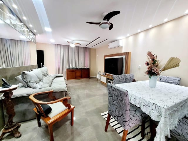 Casa com 360m² 4 quartos e 4 banheiros, à venda, no bairro Vila Valqueire em Rio de Janeiro