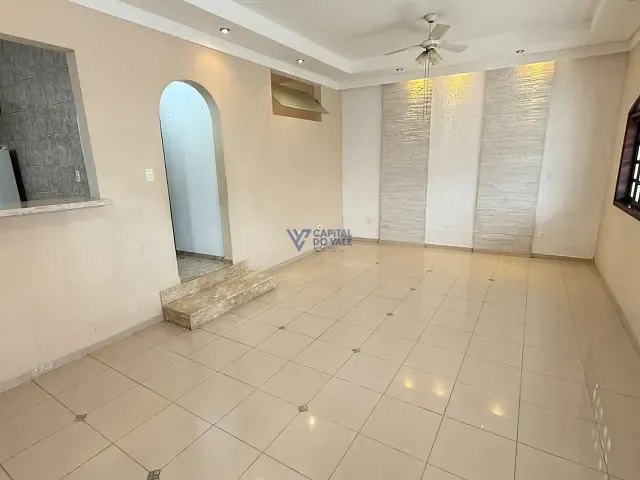 Casa com 198m² 3 quartos e 3 banheiros, à venda, no bairro Jardim das Indústrias em São José dos Campos