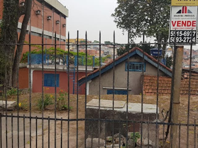 Casa com 2800m² 4 quartos e 3 banheiros, à venda, no bairro Vila das Belezas em São Paulo