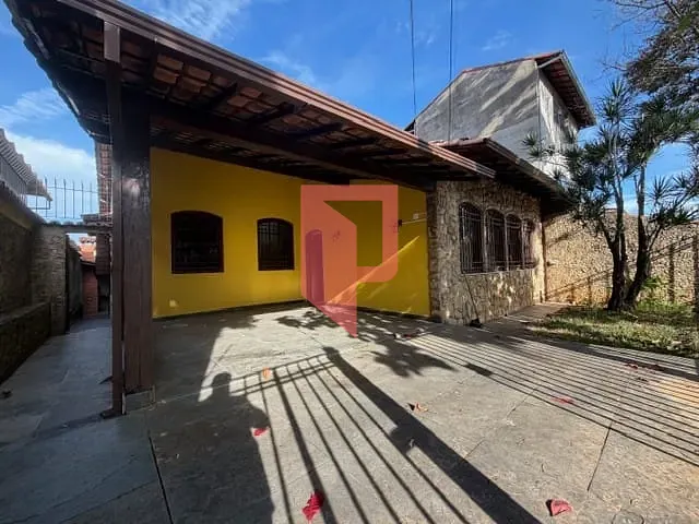 Casa 3 quartos e 3 banheiros, para alugar, no bairro Jaraguá em Belo Horizonte
