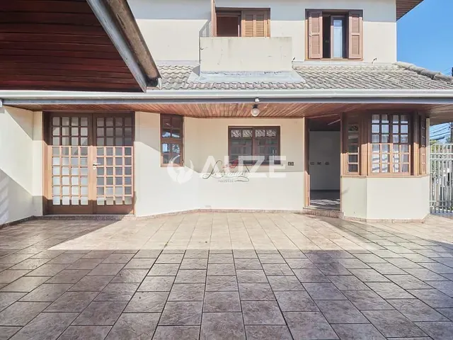 Casa com 380m² 3 quartos e 3 banheiros, à venda, no bairro Bigorrilho em Curitiba