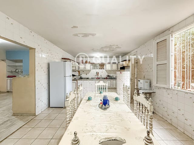 Casa com 1200m² 4 quartos e 4 banheiros, à venda, no bairro Monte Castelo em Fortaleza