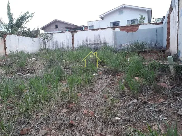 Casa com 250m² 3 quartos e 1 banheiro, à venda, no bairro Jardim Rosana em Guaxupé