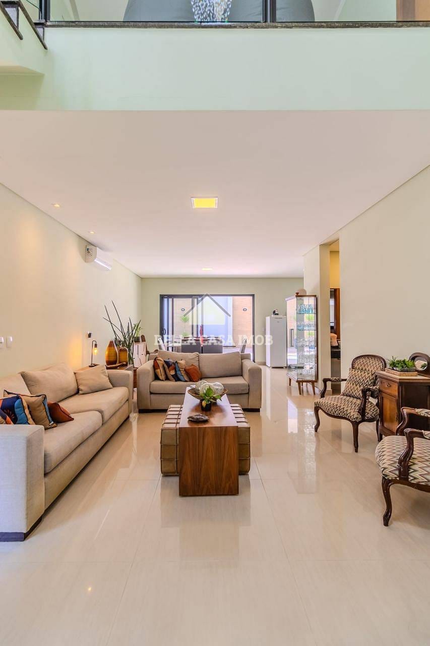 Casa à venda com 3 quartos, 258m² - Foto 8