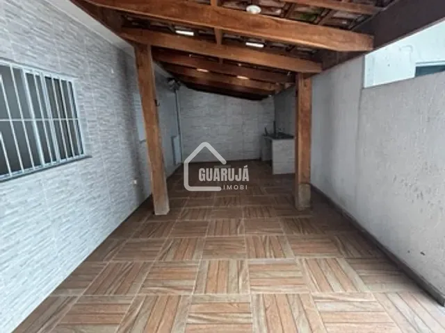 Casa 2 quartos e 2 banheiros, à venda, no bairro Vila Santa Rosa em Guarujá
