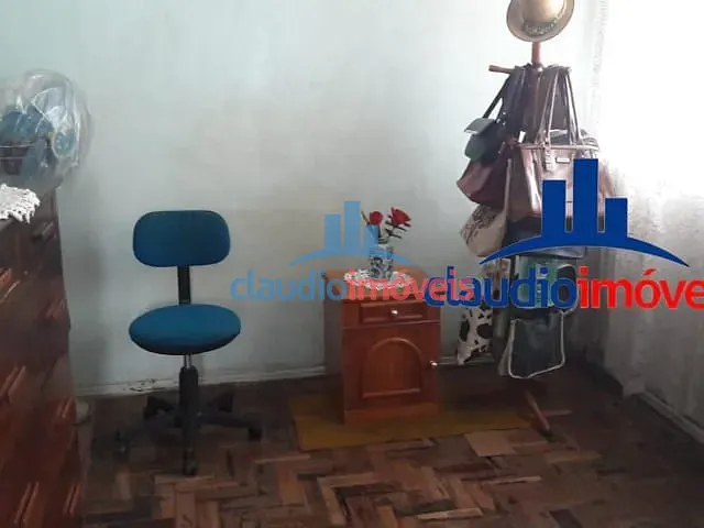 Casa com 360m² 3 quartos e 1 banheiro, à venda, no bairro Jardim Amália em Volta Redonda