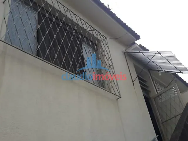 Casa com 360m² 3 quartos e 1 banheiro, à venda, no bairro Jardim Amália em Volta Redonda