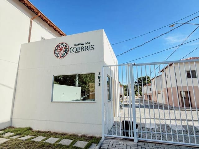 Casa 2 quartos e 1 banheiro, à venda, no bairro Balneário de Carapebus em Serra