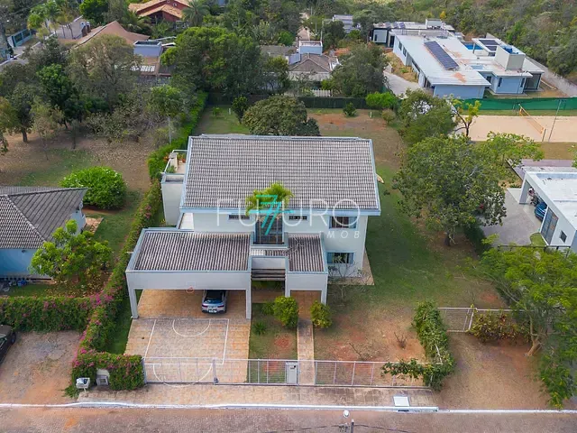 Casa 4 quartos e 6 banheiros, à venda, no bairro Setor Habitacional Jardim Botânico em Brasília