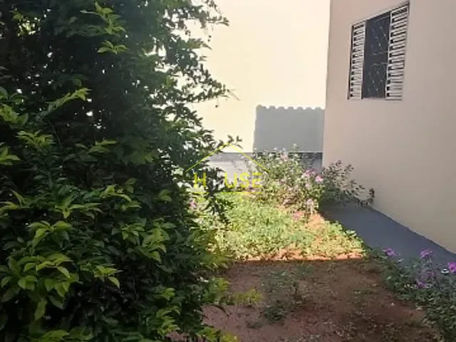 Casa com 240m², à venda, no bairro Parque Residencial do Lago em Votuporanga