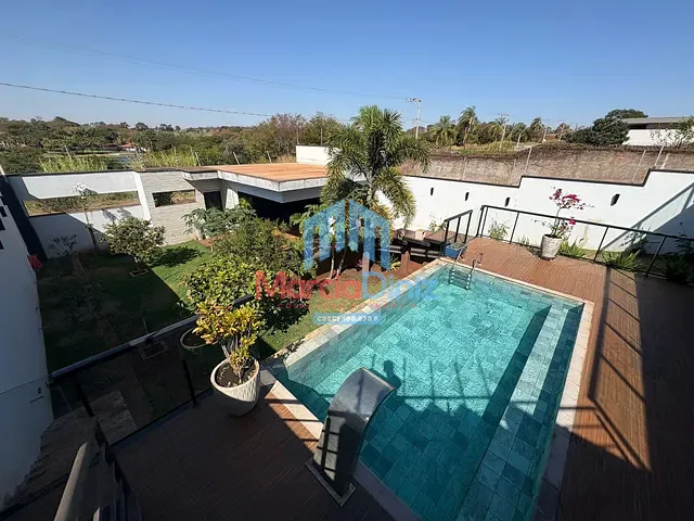 Casa com 667m² 3 quartos e 2 banheiros, à venda, no bairro Jardim Tropical I em Ituverava