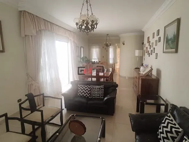 Casa com 300m² 3 quartos e 4 banheiros, à venda, no bairro Araxá em Londrina