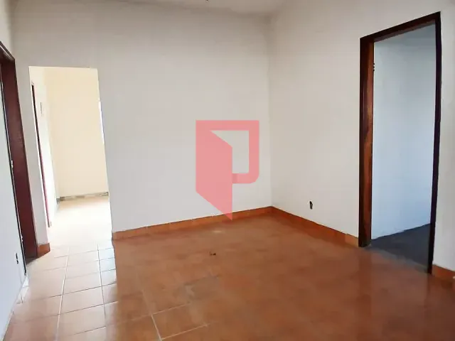 Casa com 714m² 5 quartos e 2 banheiros, à venda, no bairro Céu Azul em Belo Horizonte