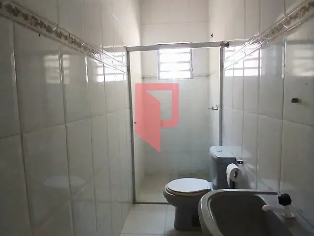 Casa com 714m² 5 quartos e 2 banheiros, à venda, no bairro Céu Azul em Belo Horizonte