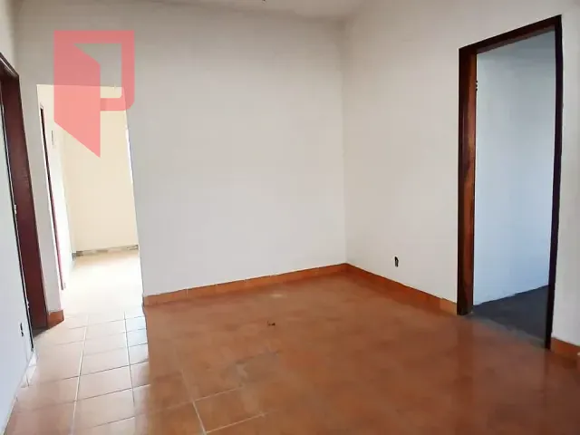 Casa com 714m² 5 quartos e 2 banheiros, à venda, no bairro Céu Azul em Belo Horizonte