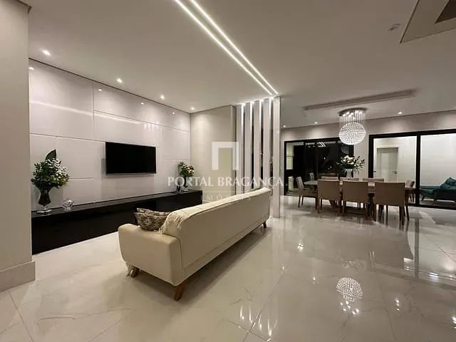 Casa com 349m² 3 quartos e 4 banheiros, à venda, no bairro Condomínio Residencial Euroville II em Bragança Paulista