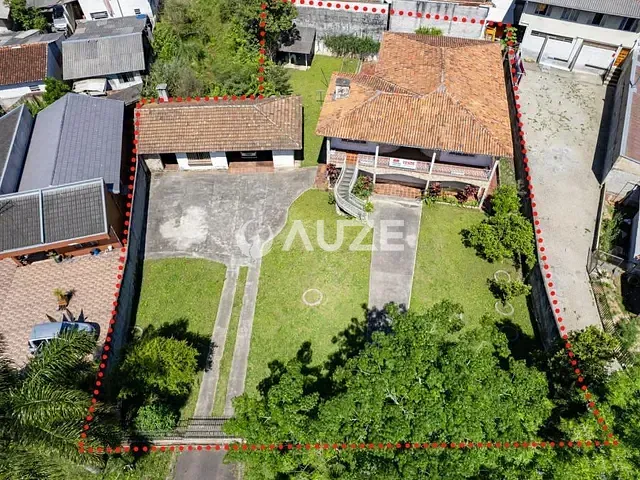 Casa com 390m² 6 quartos e 5 banheiros, à venda, no bairro Atuba em Curitiba