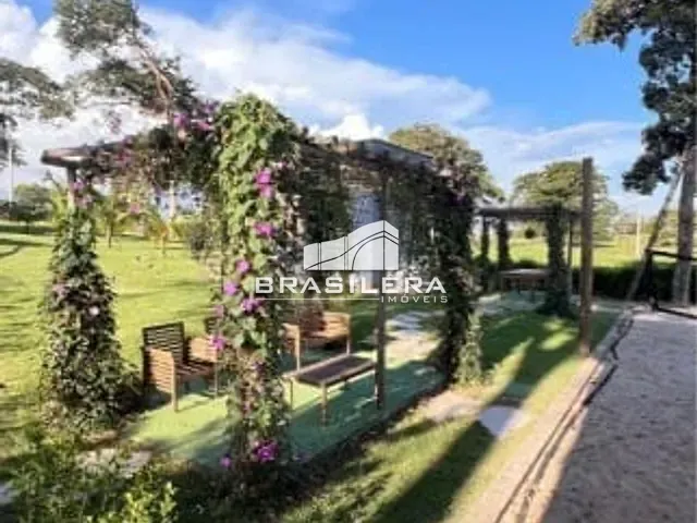 Chácara com 2237m² 3 quartos e 5 banheiros, à venda, no bairro Santo Antonio em Santo Antônio de Goiás