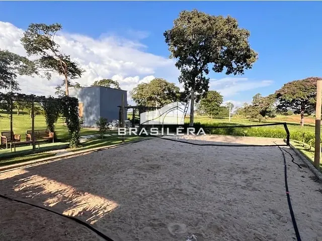 Chácara com 2237m² 3 quartos e 5 banheiros, à venda, no bairro Santo Antonio em Santo Antônio de Goiás