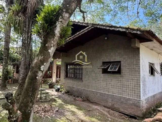 Casa com 500m² 2 quartos e 1 banheiro, à venda, no bairro Boracéia em Bertioga