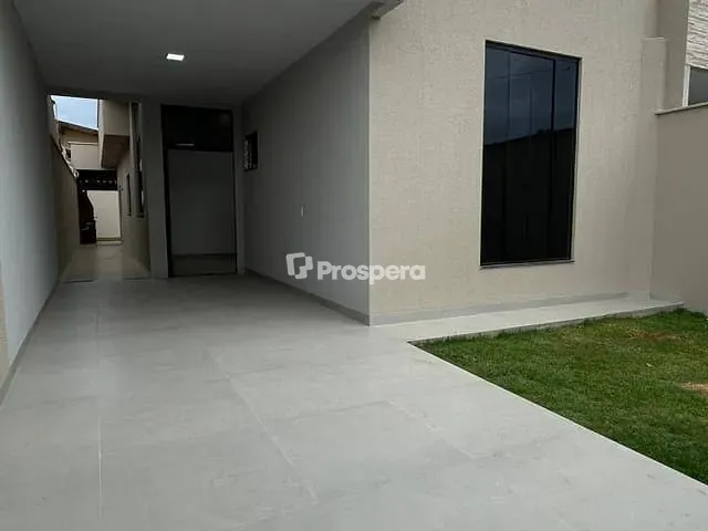 Casa com 225m² 3 quartos e 2 banheiros, à venda, no bairro Vila Alzira em Aparecida de Goiânia