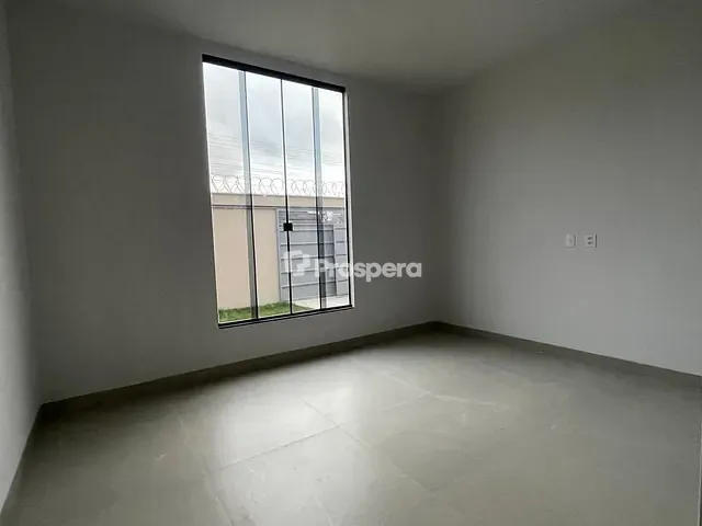 Casa com 225m² 3 quartos e 2 banheiros, à venda, no bairro Vila Alzira em Aparecida de Goiânia