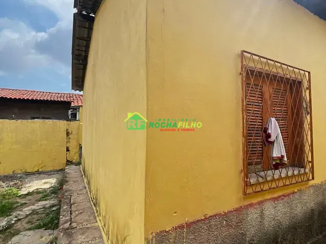 Casa com 200m² 2 quartos e 1 banheiro, à venda, no bairro Itararé em Teresina