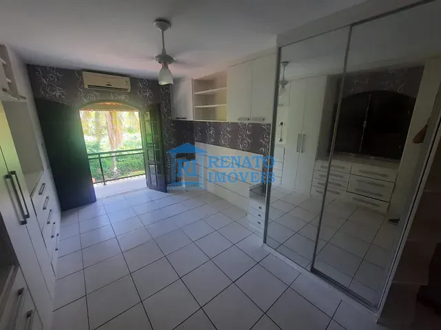 Casa 5 quartos e 4 banheiros, à venda, no bairro Centro em Maricá