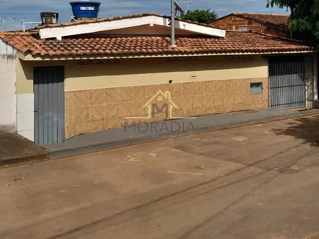 Casa com 218m² 2 quartos e 3 banheiros, à venda, no bairro Centro em Guaranésia