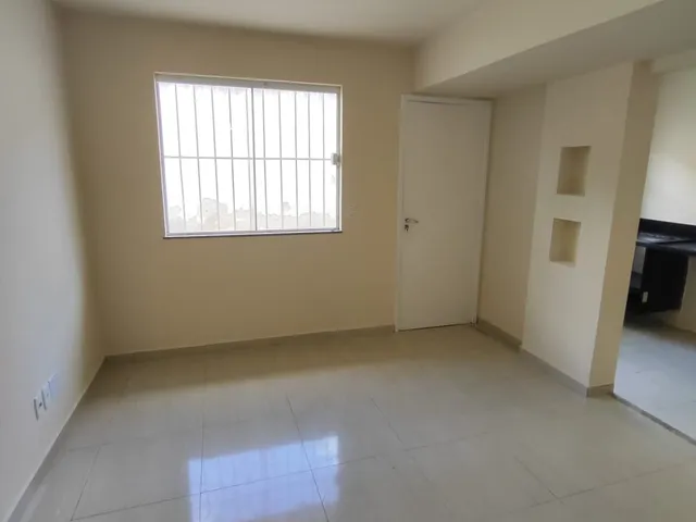 Casa 2 quartos e 1 banheiro, à venda, no bairro Quintino Bocaiúva em Rio de Janeiro
