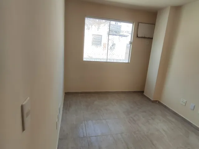 Casa 2 quartos e 1 banheiro, à venda, no bairro Quintino Bocaiúva em Rio de Janeiro