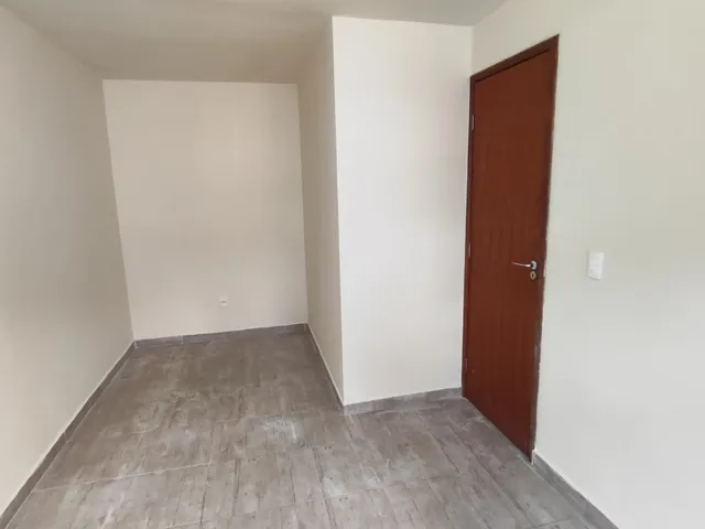Casa 2 quartos e 1 banheiro, à venda, no bairro Quintino Bocaiúva em Rio de Janeiro
