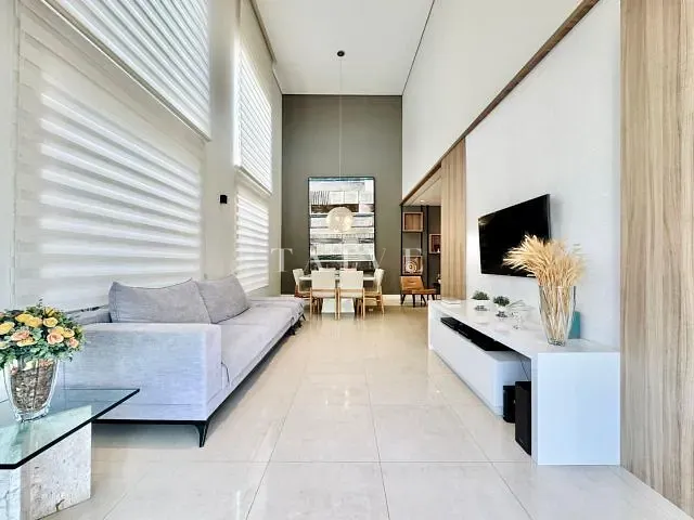 Casa com 373m² 3 quartos e 1 banheiro, à venda, no bairro Vivendas do Arvoredo em Londrina