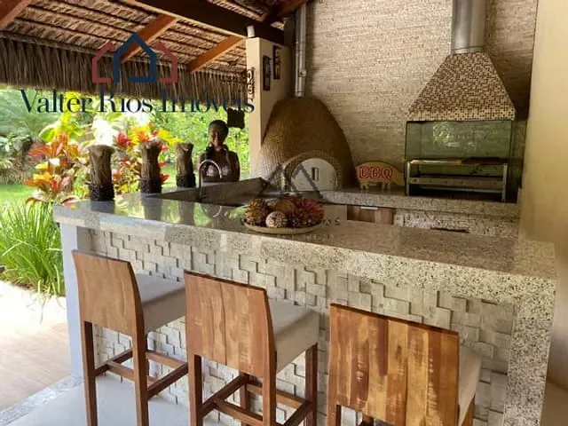 Casa com 1342m² 4 quartos e 6 banheiros, à venda, no bairro Jardim Atlântico em Ilhéus