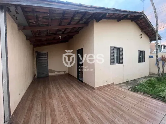 Casa com 195m² 3 quartos e 1 banheiro, à venda, no bairro Conjunto Habitacional Boa Vista em Araxá