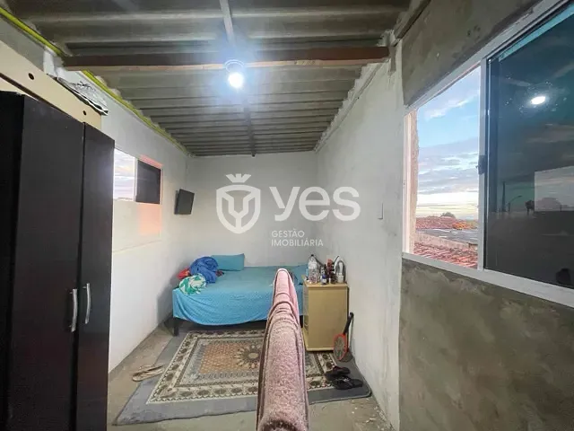 Casa com 195m² 3 quartos e 1 banheiro, à venda, no bairro Conjunto Habitacional Boa Vista em Araxá