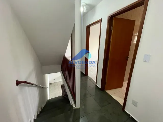 Casa com 100m² 3 quartos e 1 banheiro, para alugar, no bairro Jardim Alvorada em São José dos Campos